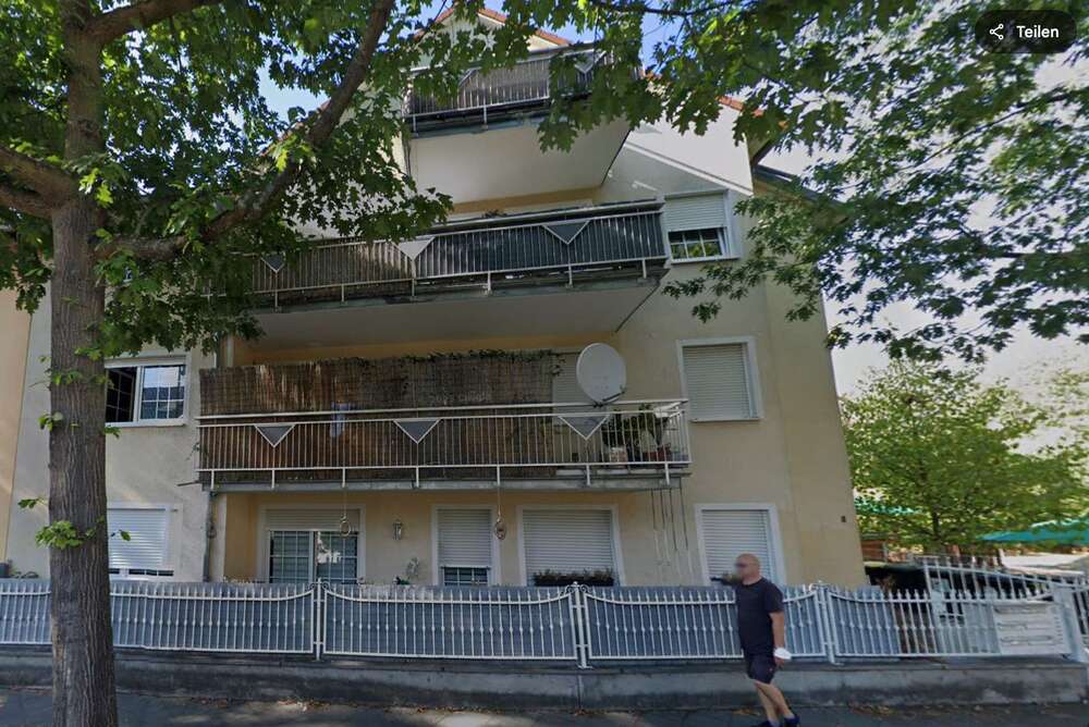 Thumbnail-Haus zum Kaufen in Frankfurt 1.500.000,00 € 561 m²