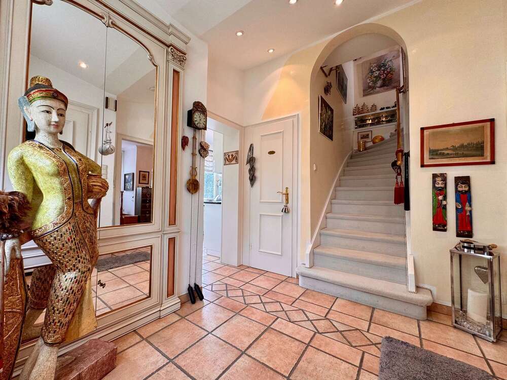Thumbnail-Haus zum Kaufen in Wiesbaden 1.179.000,00 € 257.64 m²