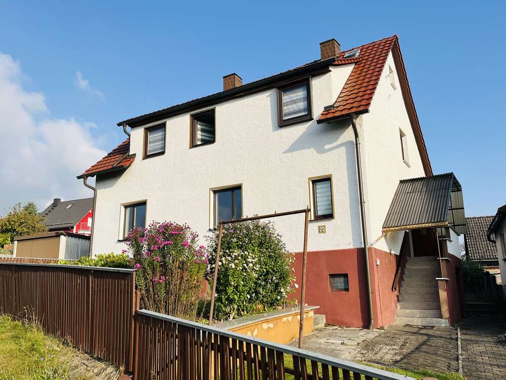 Thumbnail-Haus zum Kaufen in Steinbach-Hallenberg 188.000,00 € 162 m²