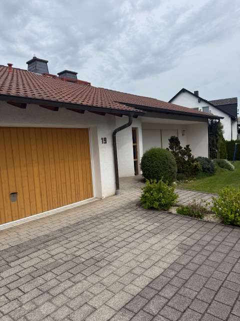 Thumbnail-Haus zum Kaufen in Usingen 650.000,00 € 200 m²