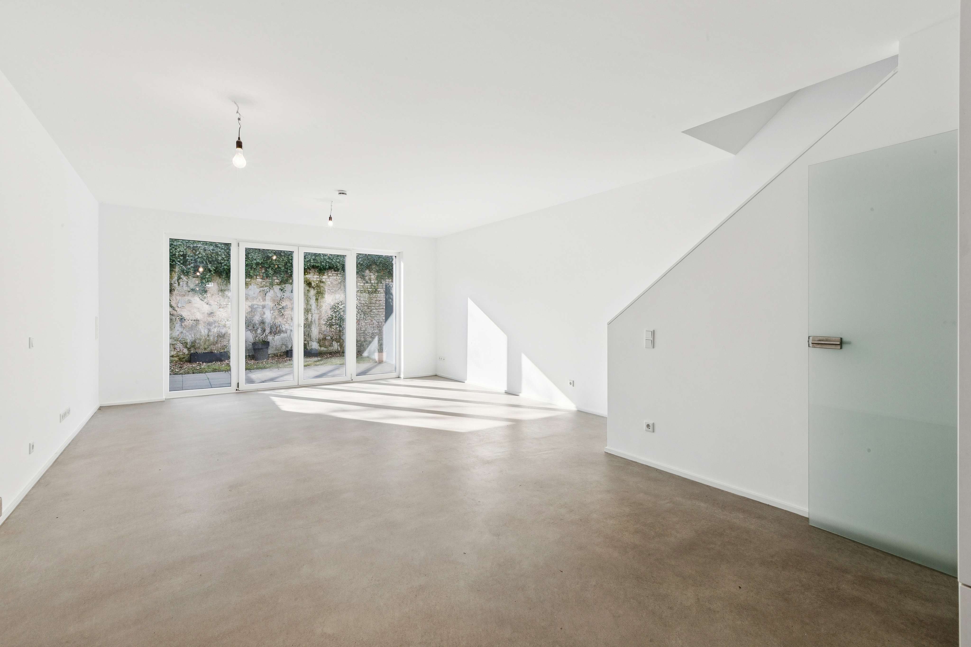 Thumbnail-Haus zum Kaufen in Düsseldorf - Flingern-Süd 1.095.000,00 € 146 m²