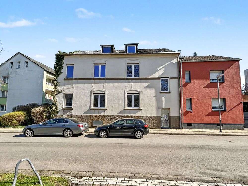 Thumbnail-Haus zum Kaufen in Essen 349.000,00 € 289.84 m²