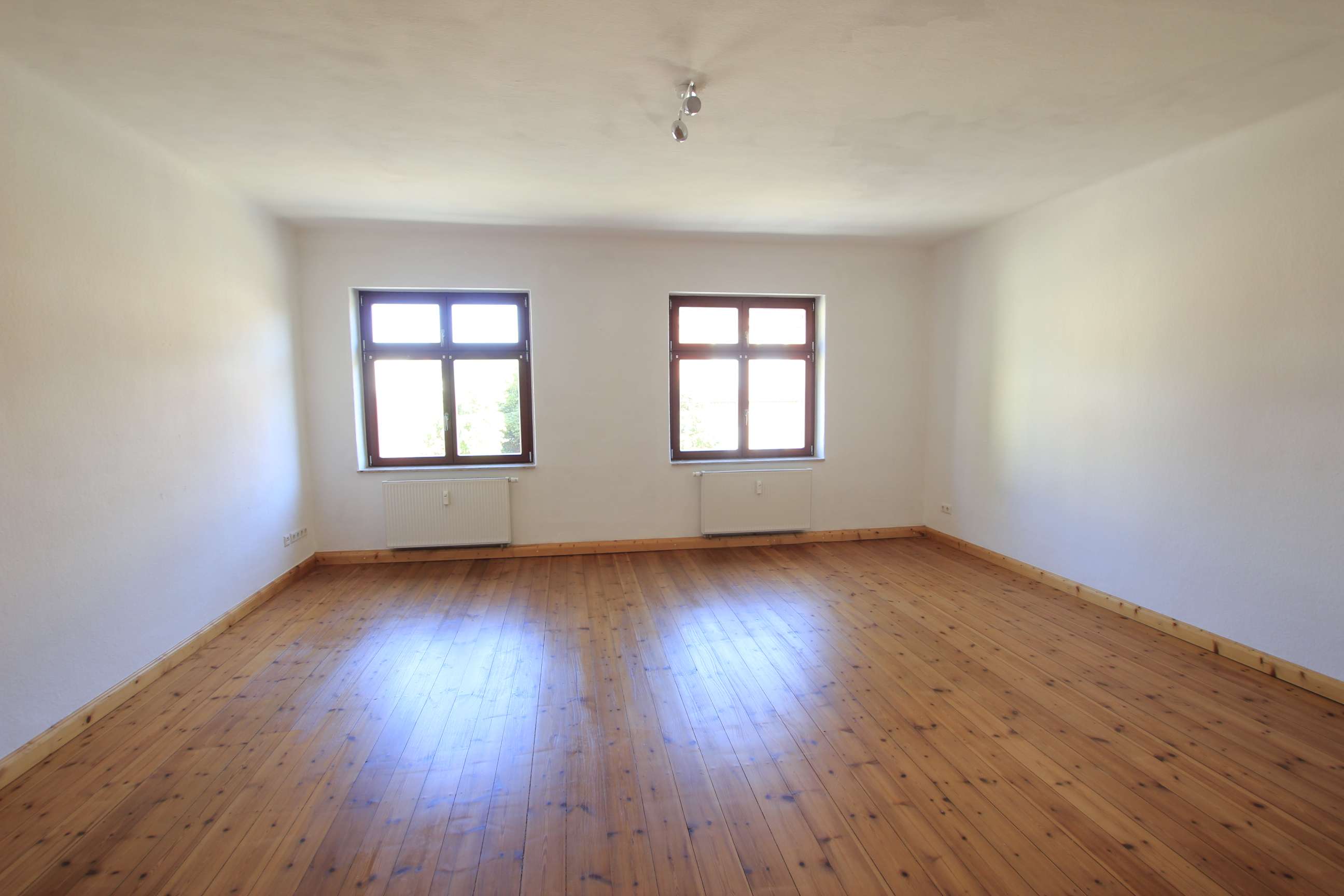 Thumbnail-Wohnung zum Mieten in Satuelle 616,00 € 112 m²