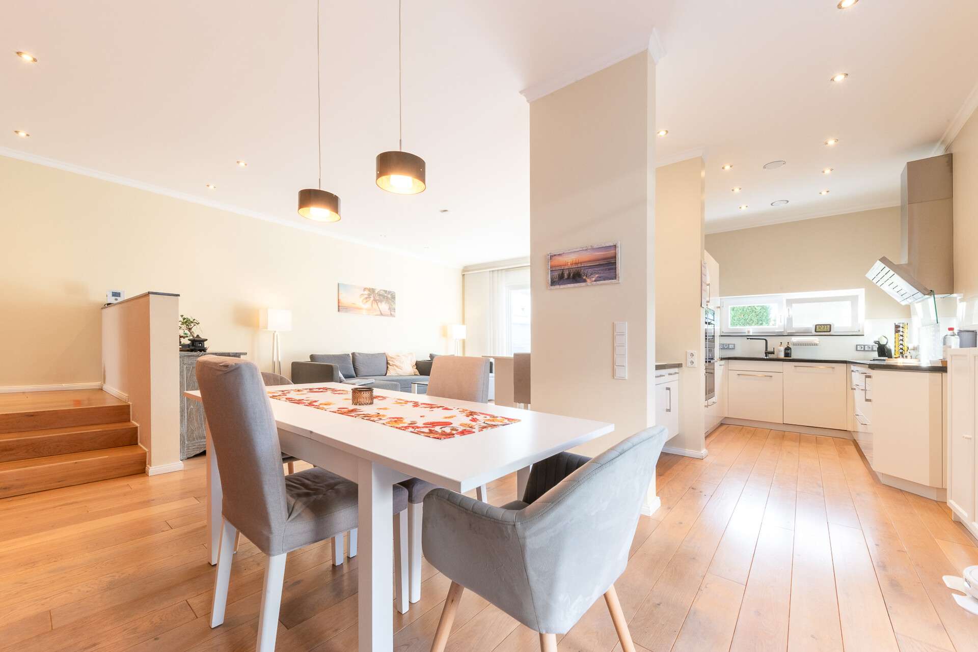 Thumbnail-Haus zum Mieten in Ratingen 2.300,00 € 155 m²