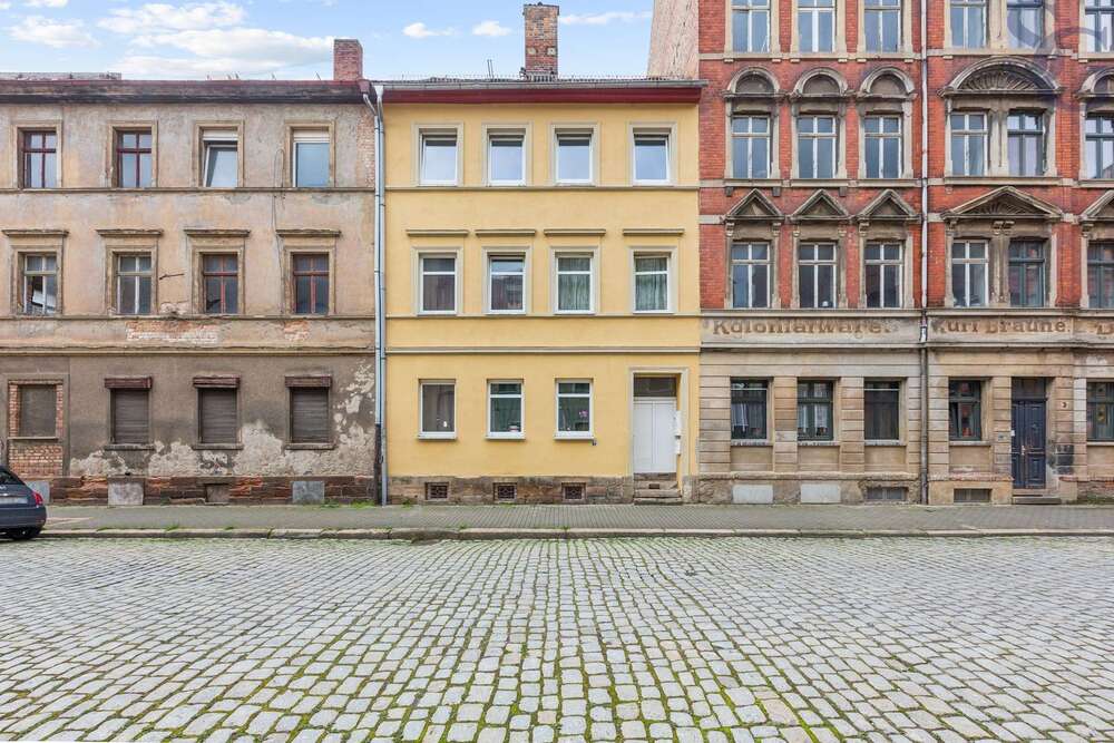 Thumbnail-Haus zum Kaufen in Weißenfels 165.000,00 € 202 m²