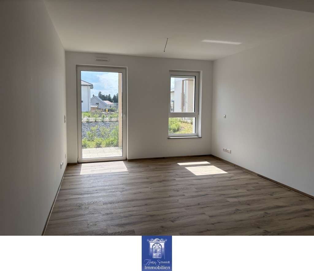 Thumbnail-Wohnung zum Mieten in Arnsdorf 730,00 € 72.86 m²