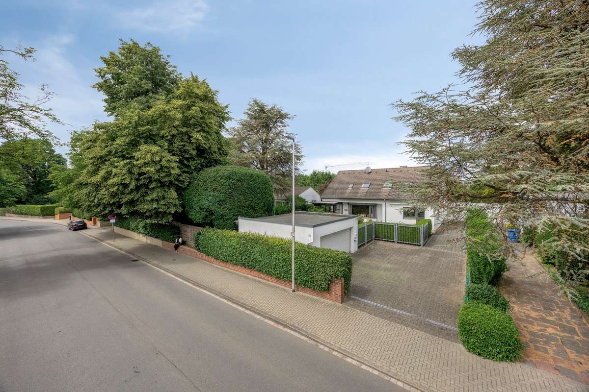Thumbnail-Haus zum Kaufen in Jülich 619.000,00 € 233 m²