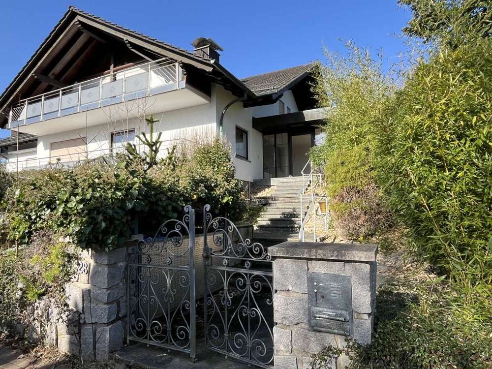 Thumbnail-Haus zum Kaufen in Baden-Baden Ebersteinburg 885.000,00 € 319 m²