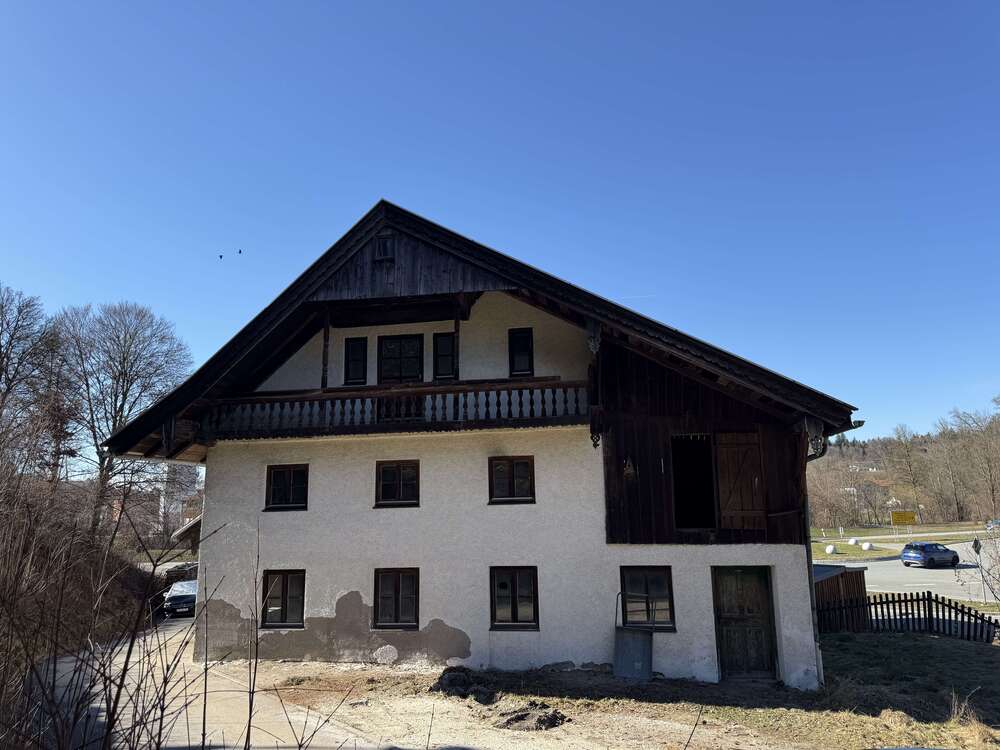 Thumbnail-Haus zum Kaufen in Traunstein 230.000,00 € 116 m²
