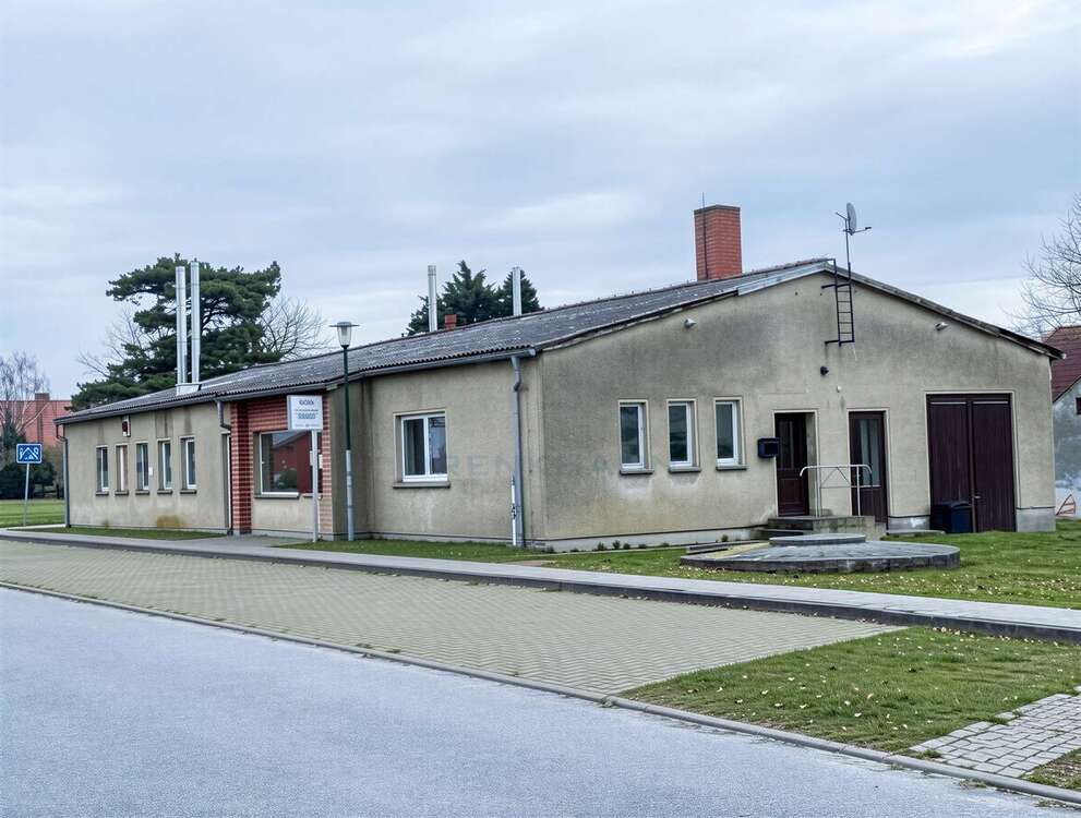 Thumbnail-Haus zum Kaufen in Saal 98.000,00 € 311 m²