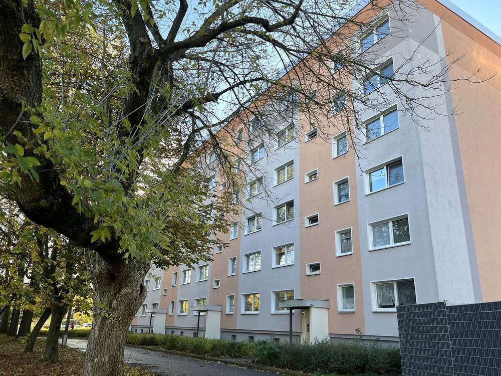 Thumbnail-Wohnung zum Mieten in Plauen 414,00 € 69 m²