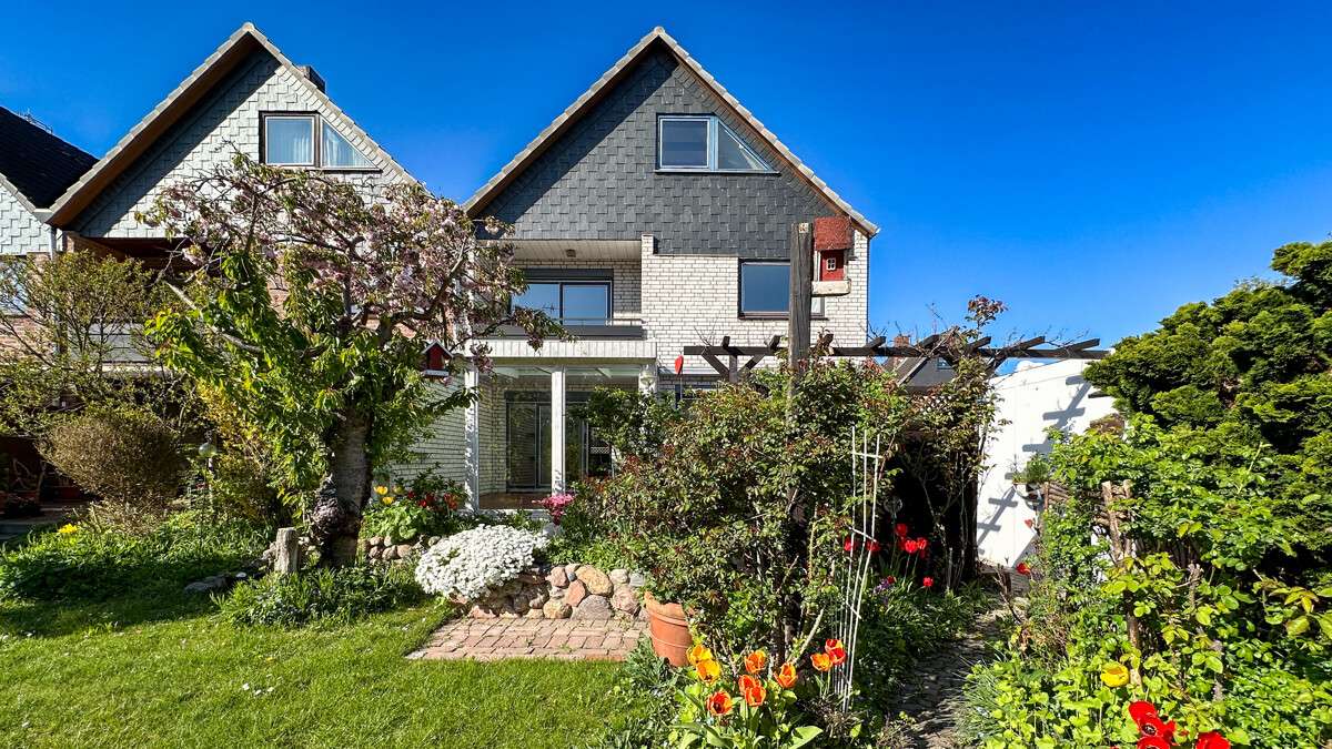 Thumbnail-Haus zum Kaufen in Hamburg-Nettelnburg 495.000,00 € 141.99 m²