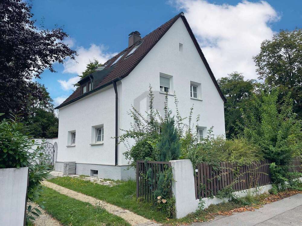 Thumbnail-Haus zum Kaufen in München 2.500.000,00 € 175 m²