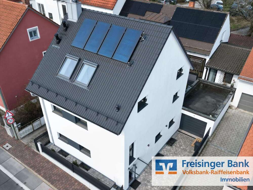 Thumbnail-Haus zum Kaufen in Freising 1.100.000,00 € 158.1 m²