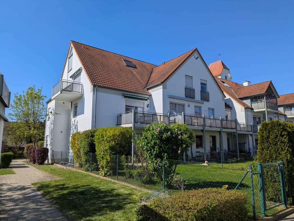 Thumbnail-Wohnung zum Kaufen in Langweid am Lech 349.900,00 € 111.03 m²