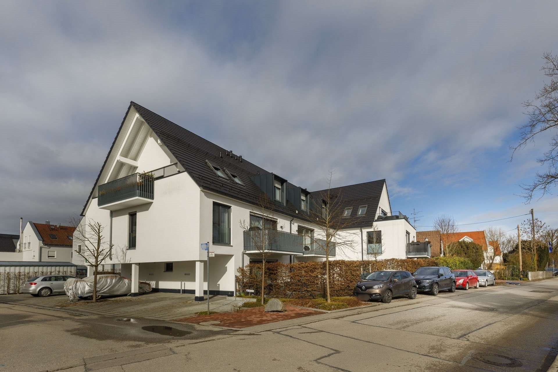 Thumbnail-Wohnung zum Kaufen in Hallbergmoos 848.000,00 € 121.3 m²