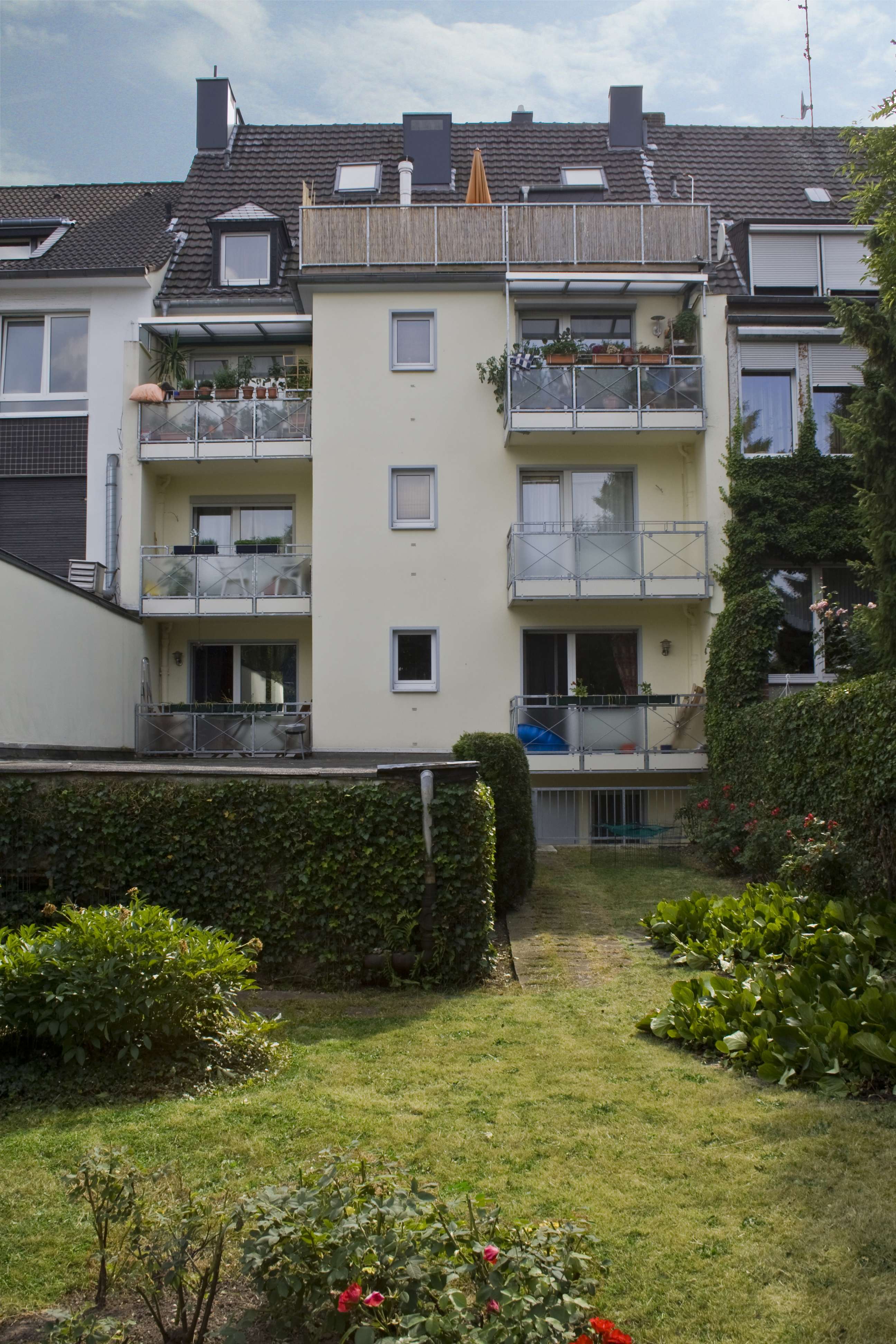 Thumbnail-Wohnung zum Mieten in Krefeld 815,00 € 100.57 m²
