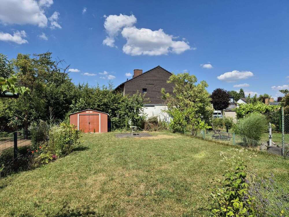 Thumbnail-Haus zum Kaufen in Köln 698.000,00 € 200 m²