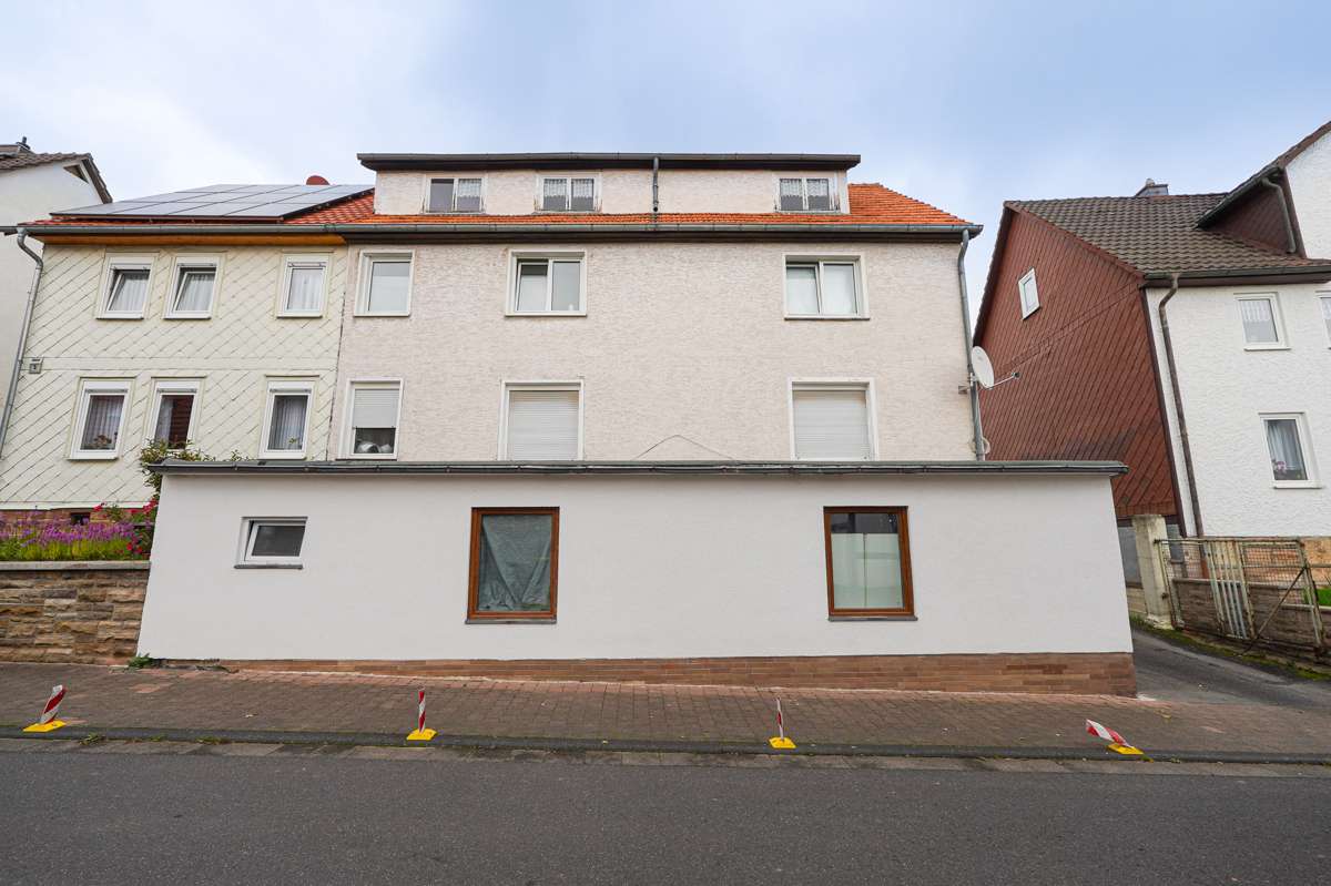 Thumbnail-Haus zum Kaufen in Meinhard Grebendorf 245.000,00 € 280 m²