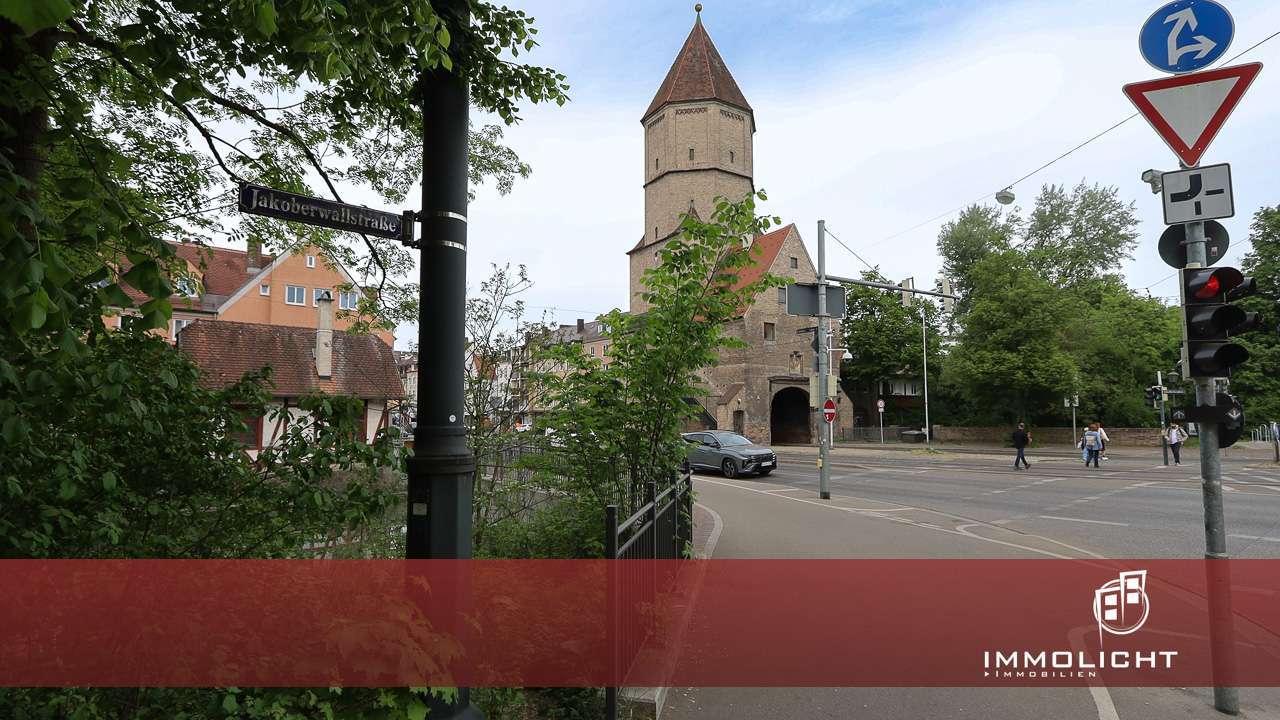 Thumbnail-Wohnung zum Kaufen in Augsburg 295.000,00 € 67.34 m²