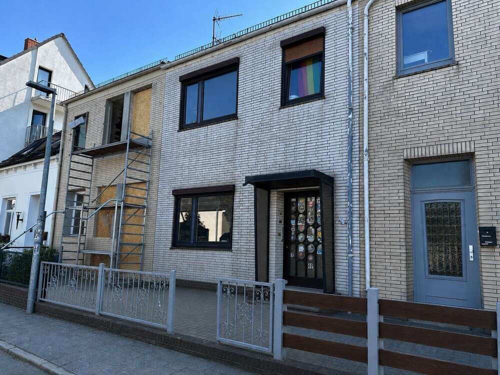 Thumbnail-Haus zum Kaufen in Bremen Osterfeuerberg 229.000,00 € 121.31 m²