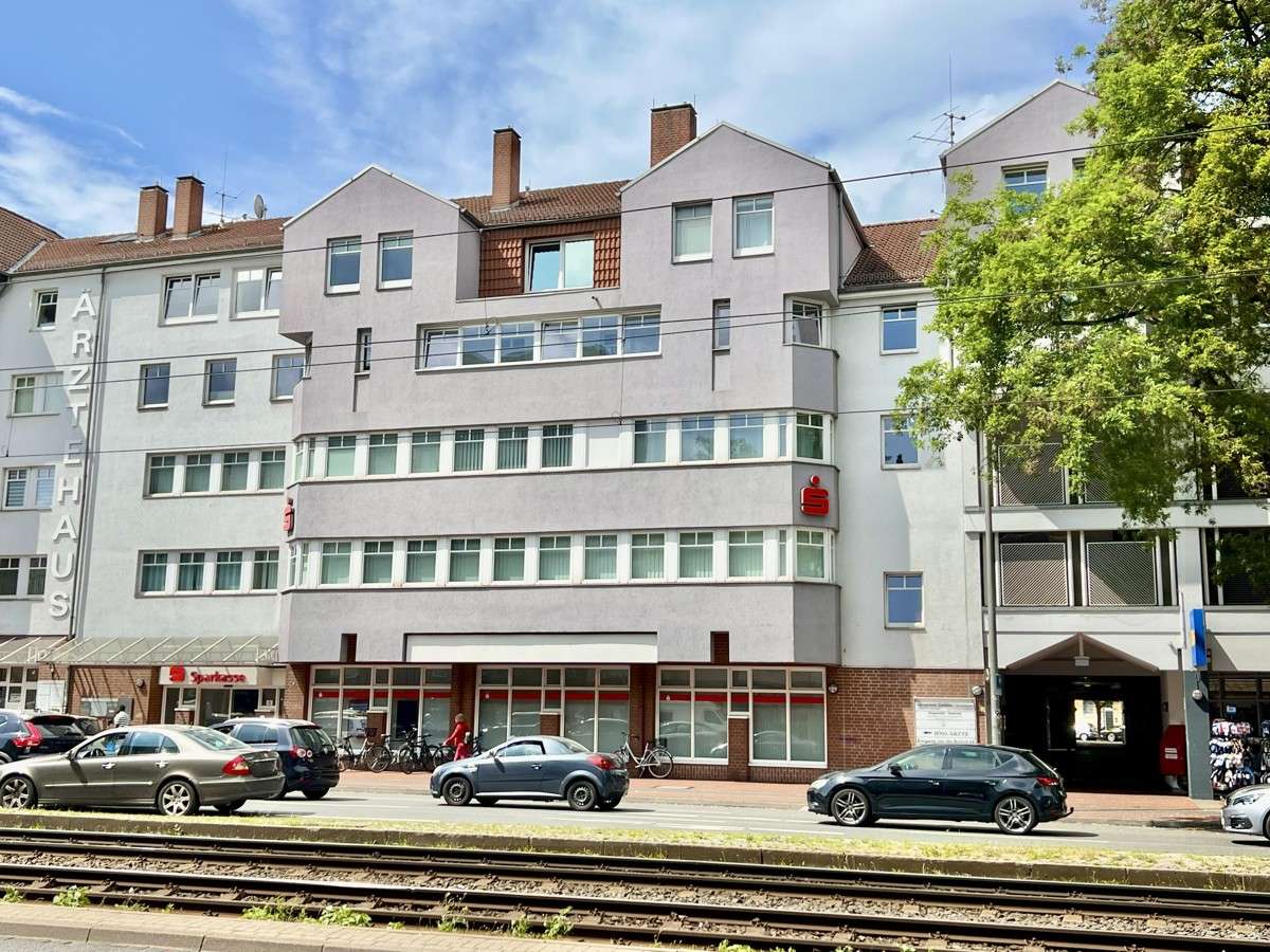 Thumbnail-Wohnung zum Mieten in Hannover Vahrenwald 1.260,00 € 140 m²