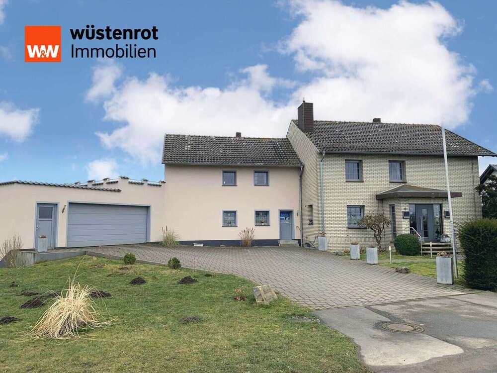 Thumbnail-Haus zum Kaufen in Borgentreich 339.000,00 € 260 m²