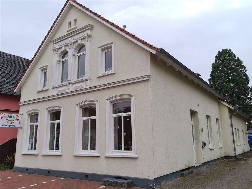 Thumbnail-Haus zum Kaufen in Varel , Jadebusen 385.000,00 € 237.26 m²