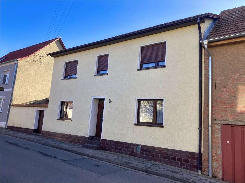 Thumbnail-Haus zum Kaufen in Brücken-Hackpfüffel 75.000,00 € 140 m²