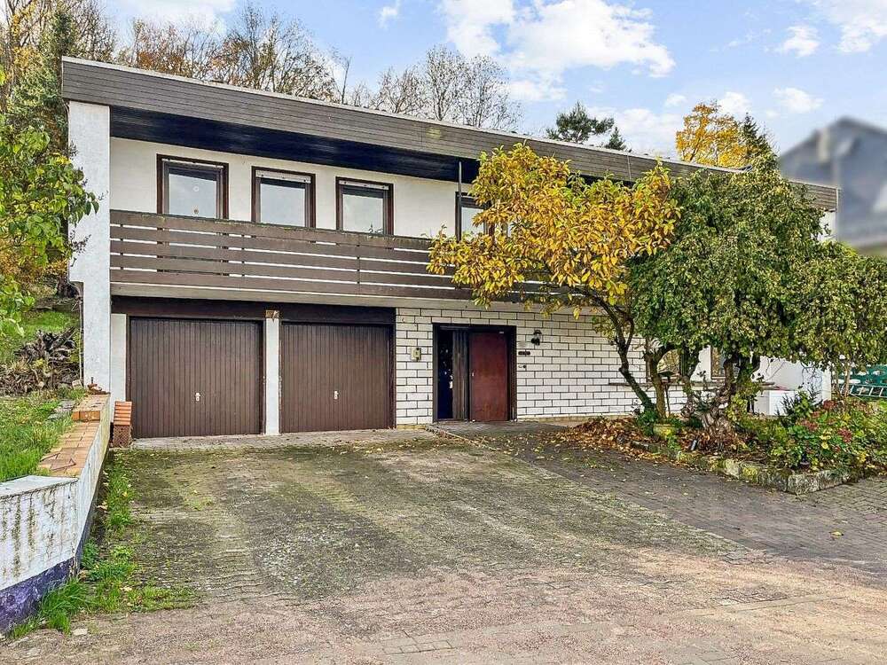 Thumbnail-Haus zum Kaufen in Eime 298.000,00 € 195 m²