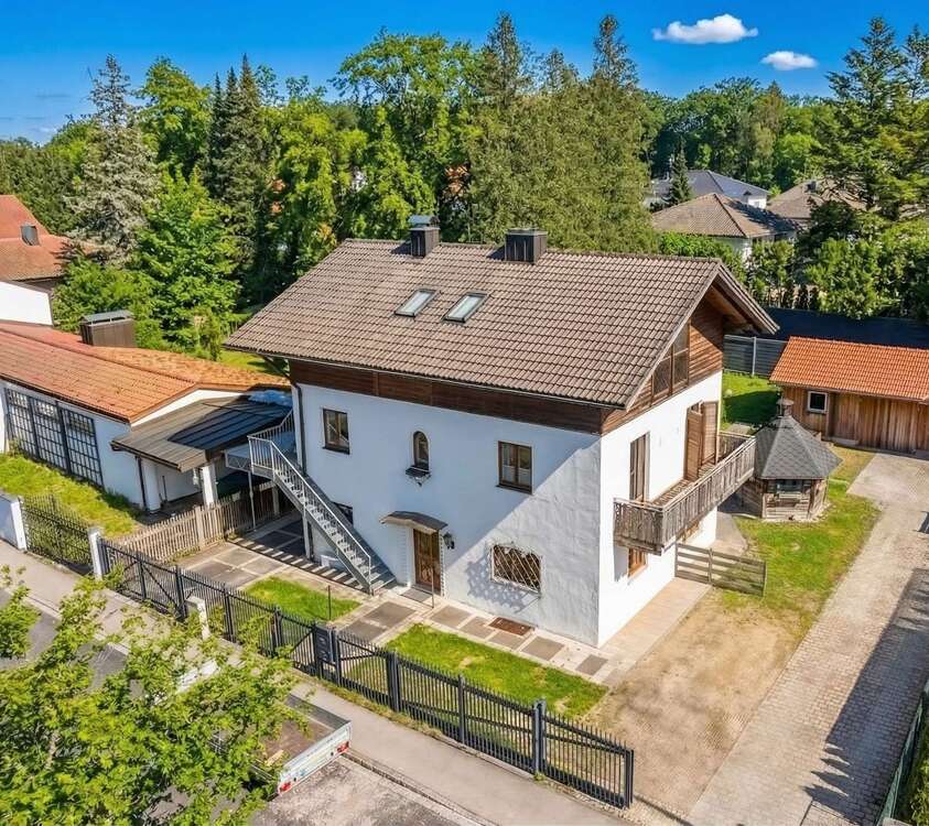 Thumbnail-Haus zum Kaufen in Grünwald 1.590.000,00 € 205 m²