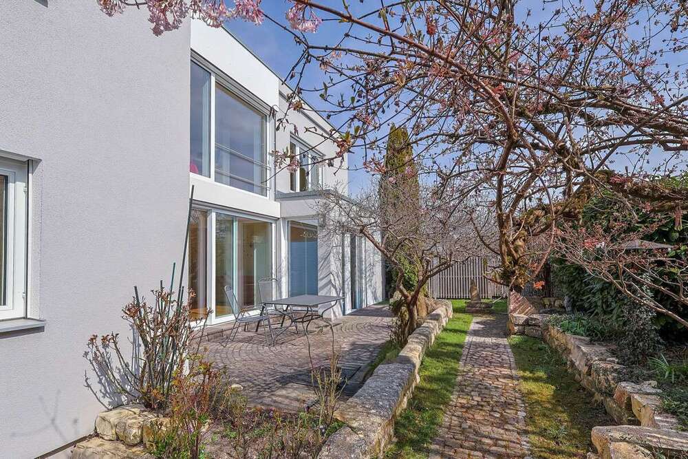 Thumbnail-Haus zum Mieten in Ingolstadt 3.250,00 € 193.95 m²