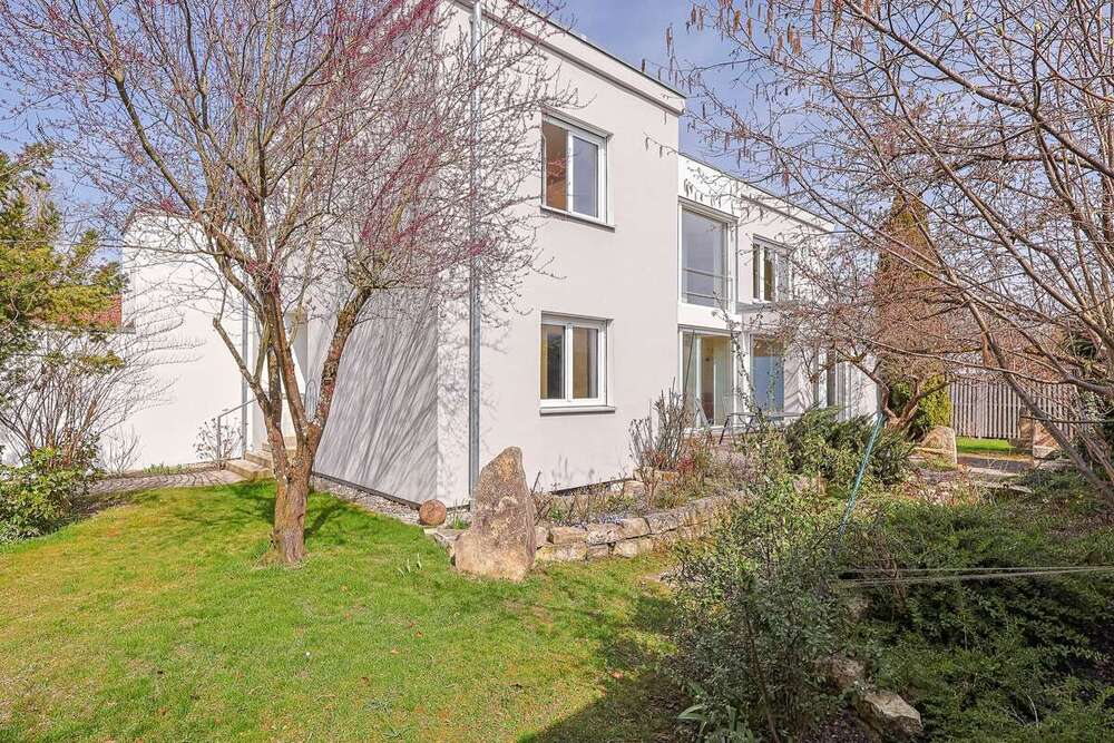 Thumbnail-Haus zum Mieten in Ingolstadt 3.000,00 € 193.95 m²