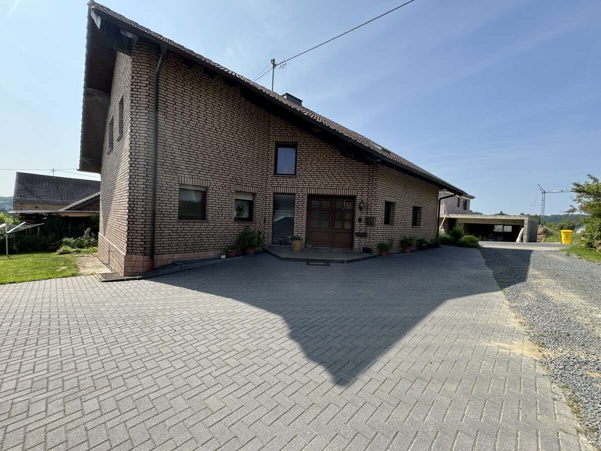 Thumbnail-Haus zum Kaufen in Hohenleimbach 349.000,00 € 204.86 m²