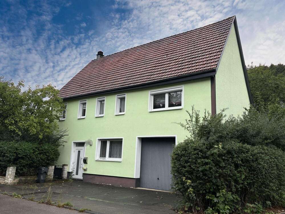 Thumbnail-Haus zum Kaufen in Albstadt 155.000,00 € 250 m²