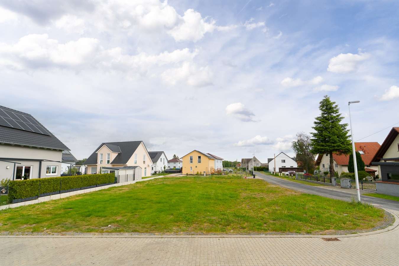 Thumbnail-Grundstück zu verkaufen in Thiendorf 115.000,00 € 886 m²