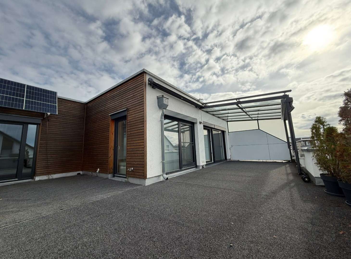 Thumbnail-Wohnung zum Kaufen in Karlsfeld 1.149.000,00 € 165 m²