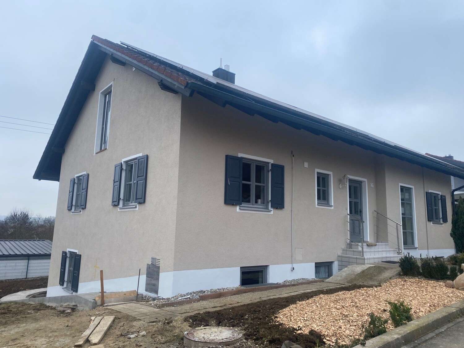 Thumbnail-Wohnung zum Mieten in Pförring Lobsing 1.300,00 € 175 m²