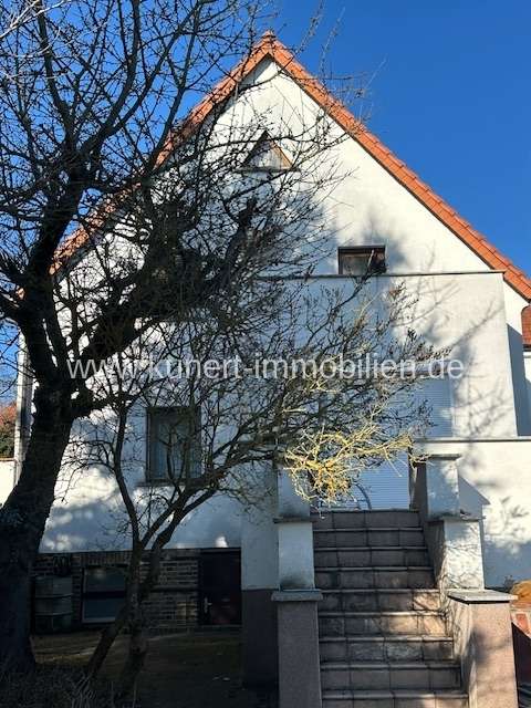 Thumbnail-Haus zum Kaufen in Halle 620.000,00 € 160 m²