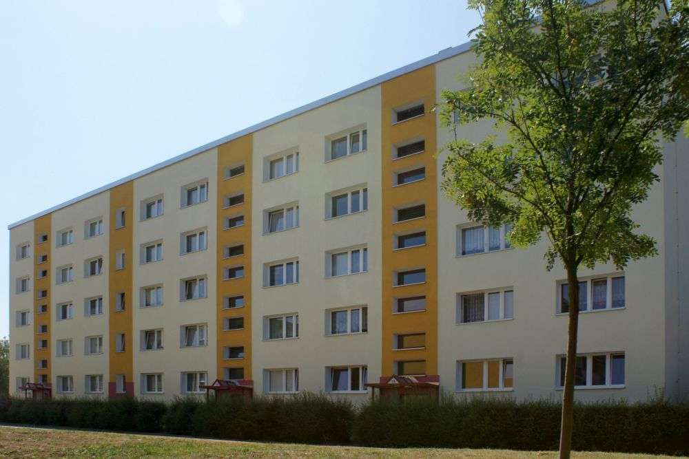 Thumbnail-Wohnung zum Mieten in Plauen 331,49 € 67.65 m²