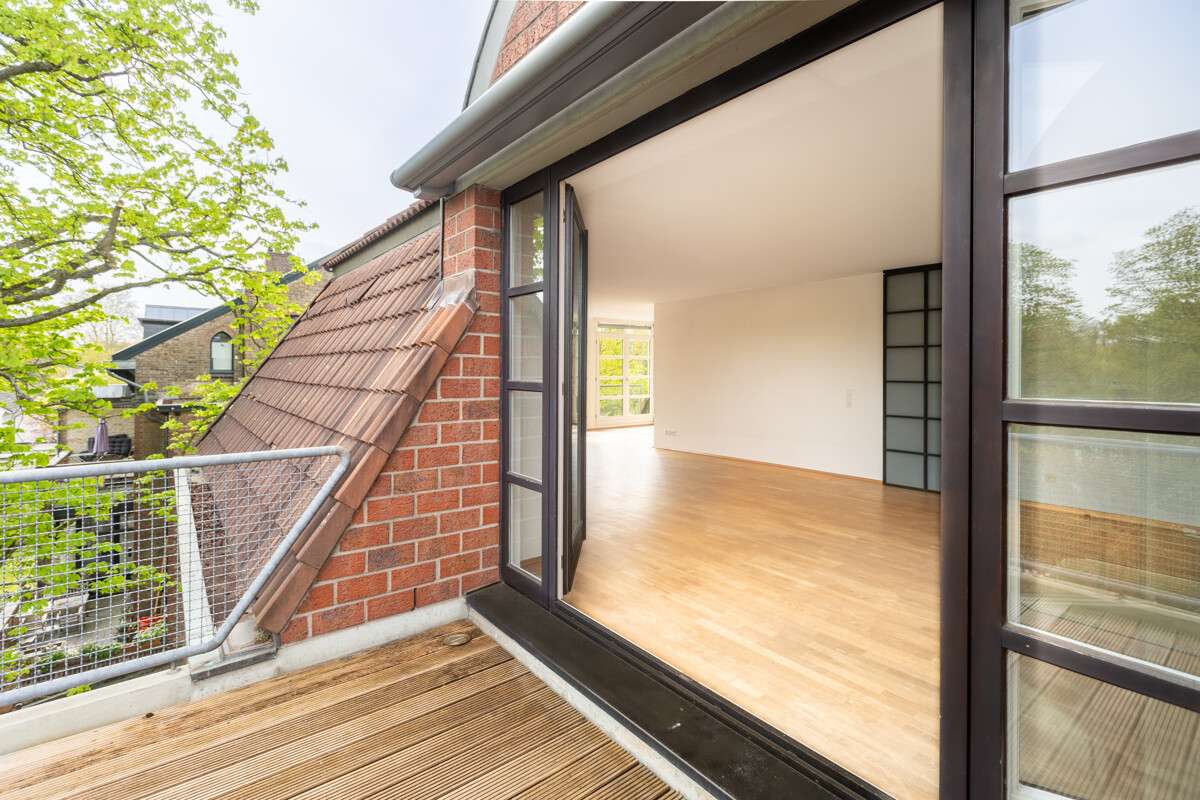 Thumbnail-Wohnung zum Kaufen in Köln Marienburg 849.000,00 € 137 m²