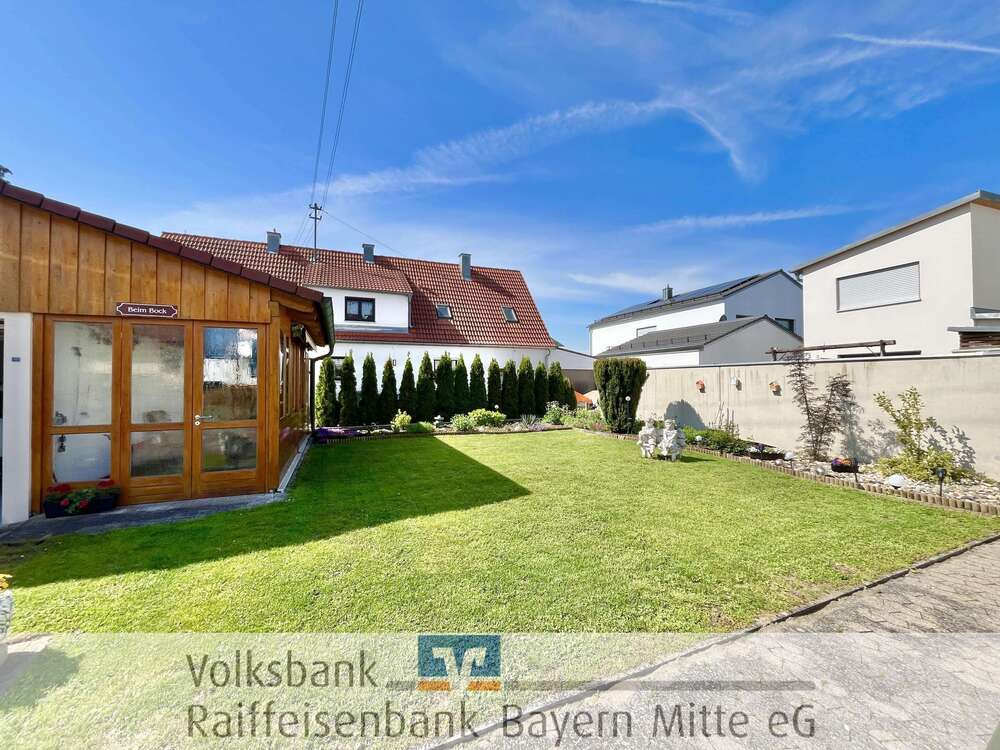 Thumbnail-Haus zum Kaufen in Baar-Ebenhausen 740.000,00 € 182.44 m²
