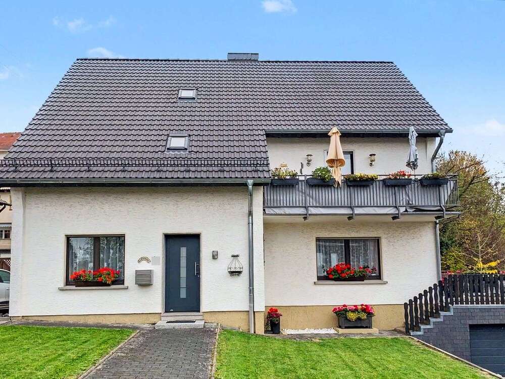 Thumbnail-Haus zum Kaufen in Hachenburg 445.000,00 € 223 m²
