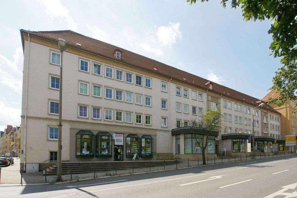 Thumbnail-Wohnung zum Mieten in Plauen 223,39 € 50.77 m²