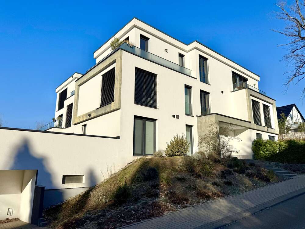 Thumbnail-Wohnung zum Mieten in Leimen 2.300,00 € 150 m²