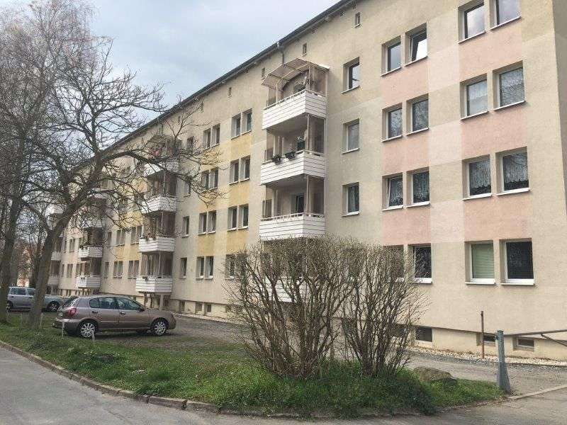 Thumbnail-Wohnung zum Mieten in Hermsdorf 325,00 € 57.14 m²
