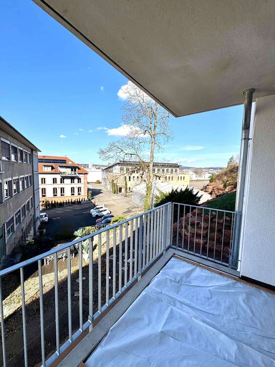 Thumbnail-Wohnung zum Mieten in Kaiserslautern 1.350,00 € 103.69 m²