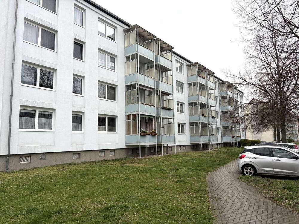 Thumbnail-Wohnung zum Kaufen in Magdeburg 79.000,00 € 48 m²