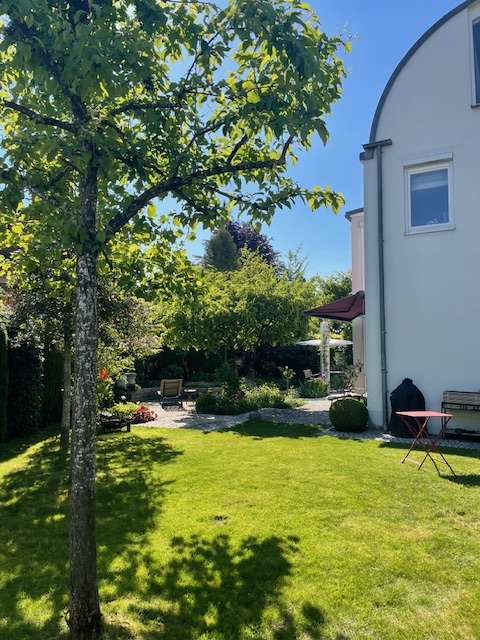 Thumbnail-Haus zum Kaufen in München 2.100.000,00 € 193 m²