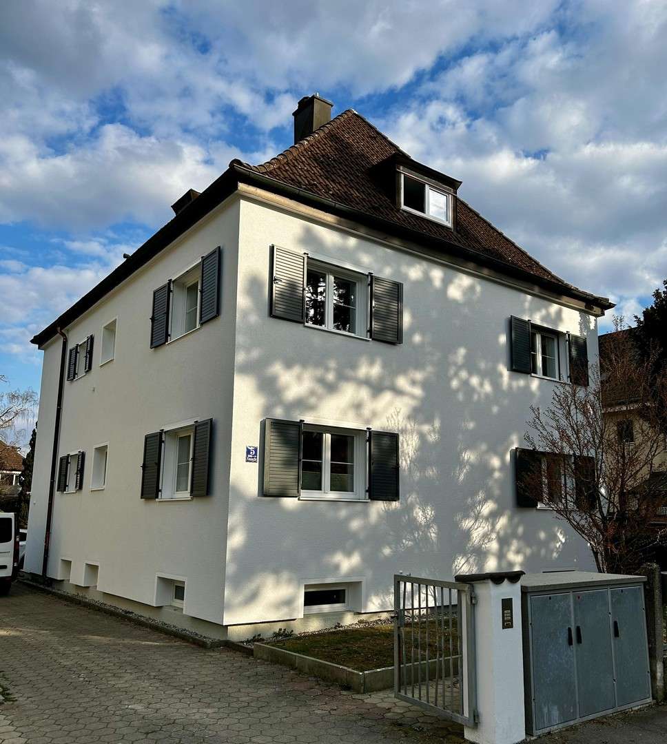 Thumbnail-Wohnung zum Kaufen in München 975.000,00 € 95 m²